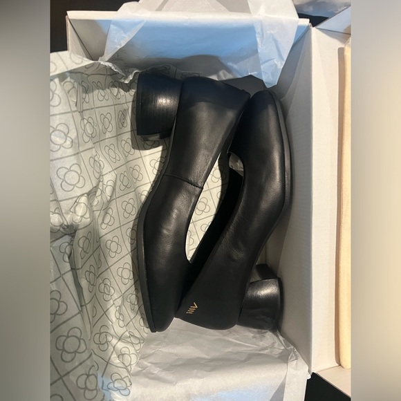 NEW Viscata Milan Leather Wedge Heels - Black - Women's Size 6.5 (37EU) - Picture 2 of 6